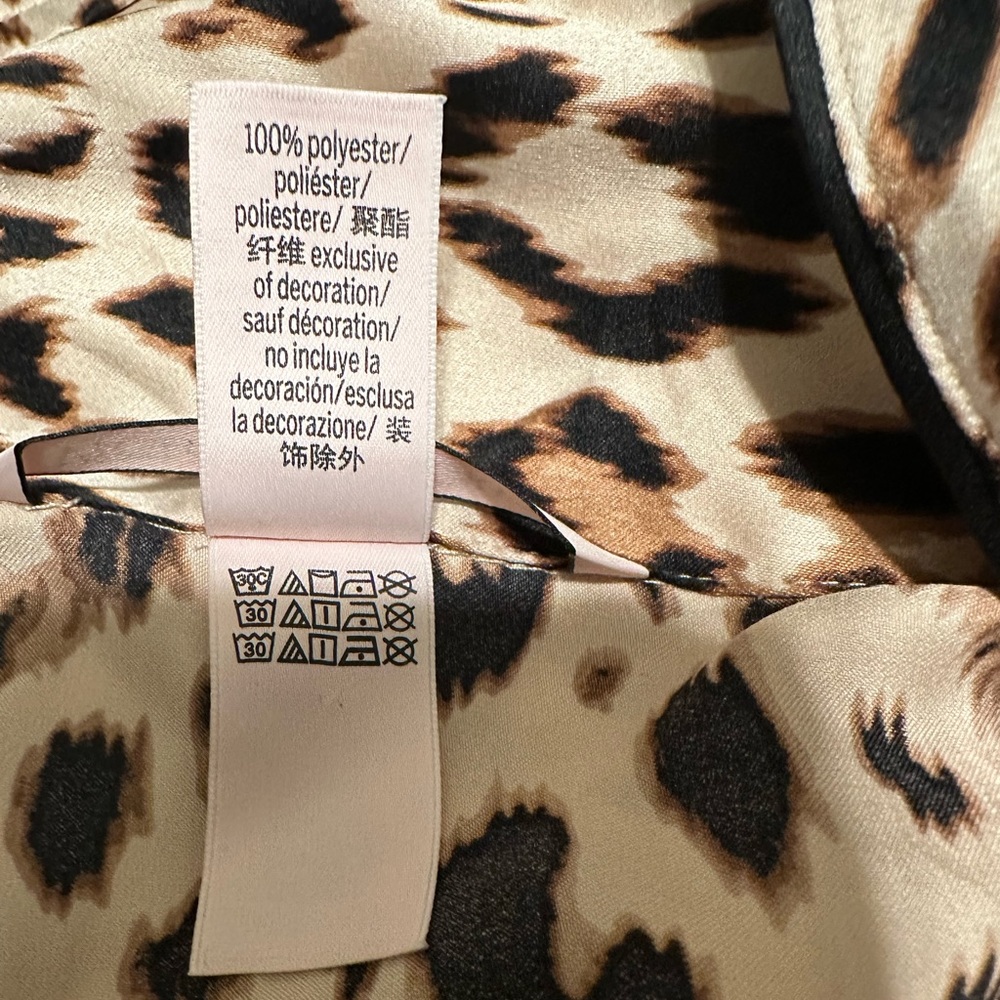 Victoria Secret Pajama set - Picture 9 of 9